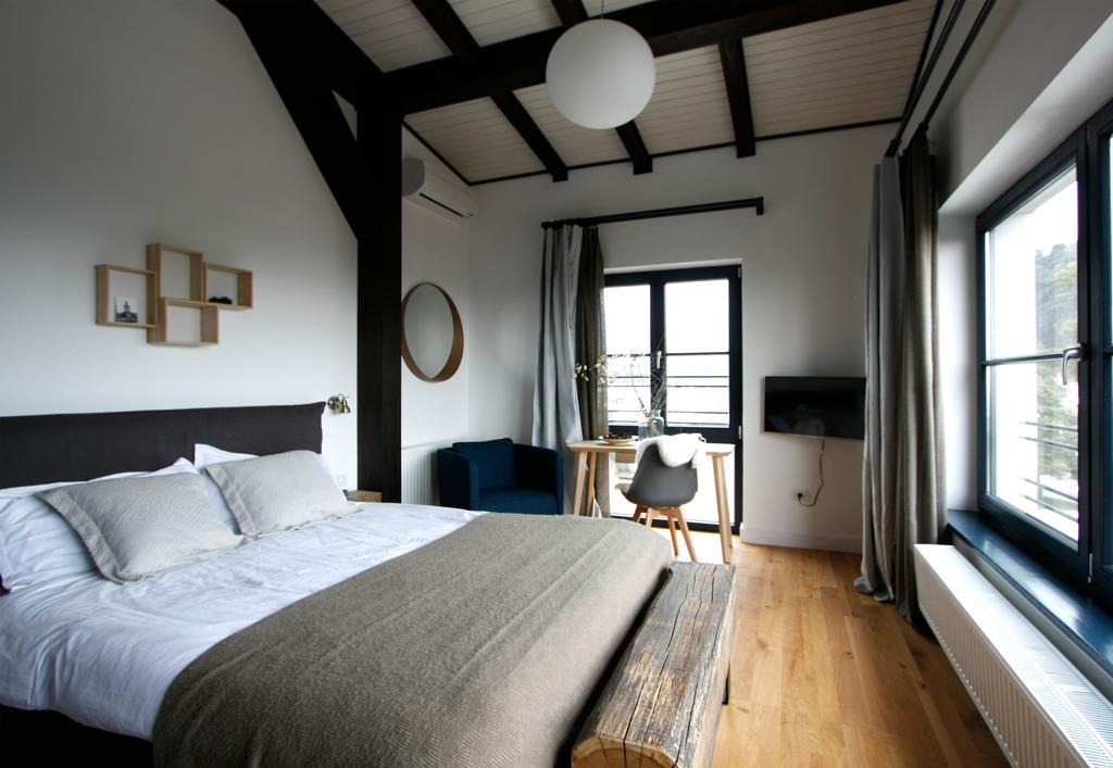 The Pines Boutique Villa Braşov Esterno foto